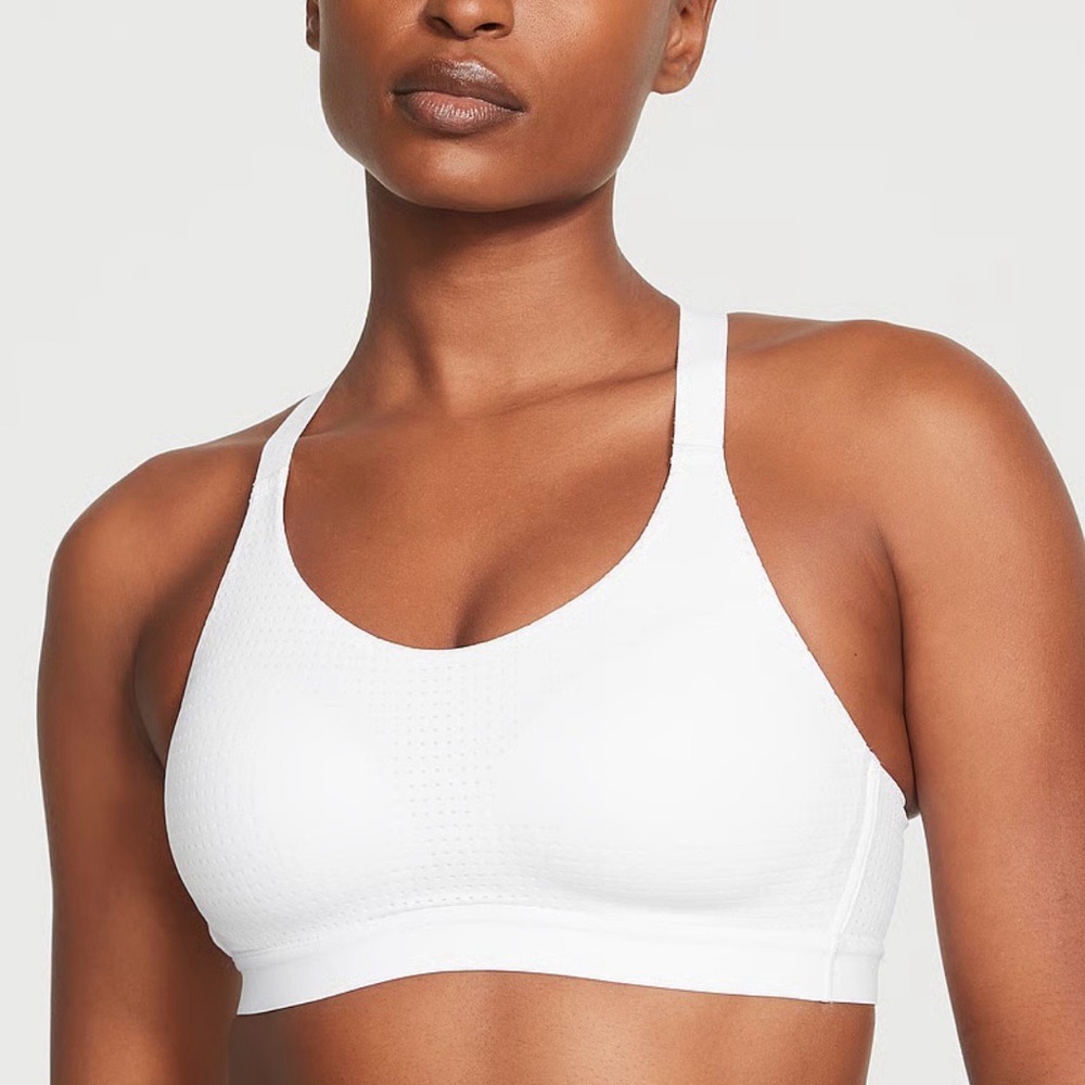 NWT Victoria’s Secret VSX Lightweight Mesh Sports Bra in White